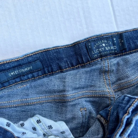 Lucky Brand Jeans Denim Crop Handcrafted Sweet Straight Leg Faded Comfy EUC 14 - Picture 5 of 9